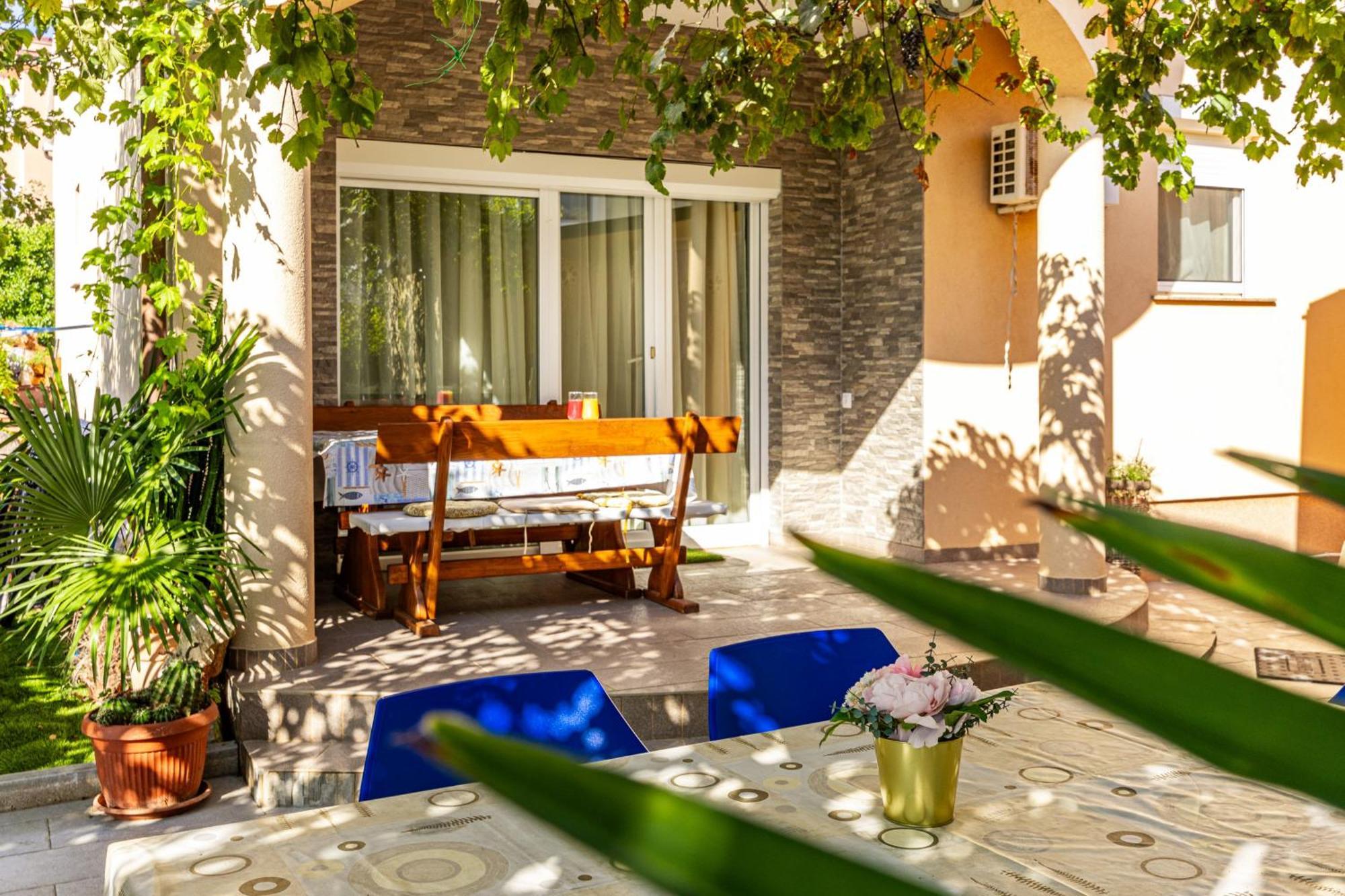 Apartments Mijic ميدولين المظهر الخارجي الصورة