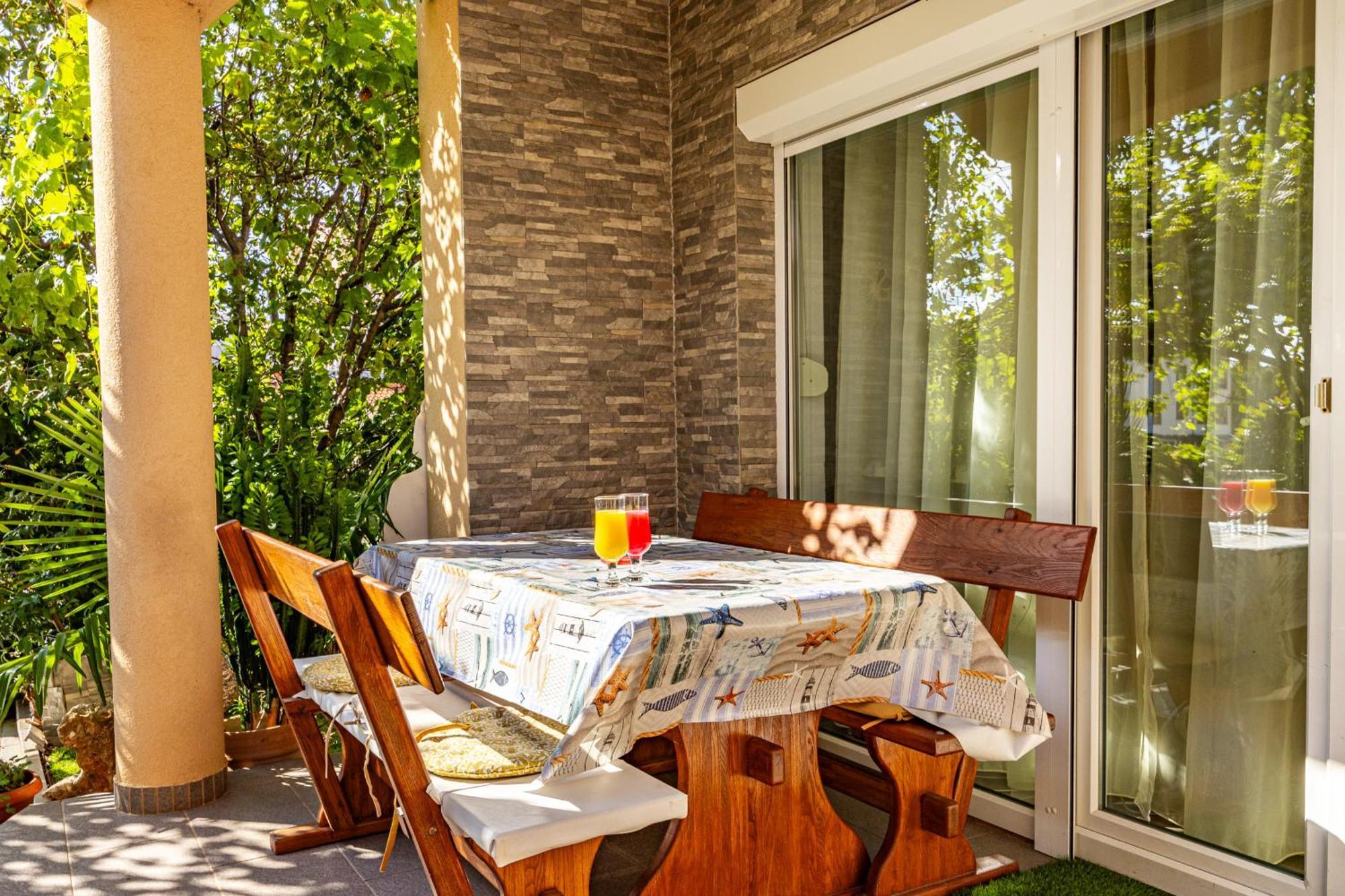 Apartments Mijic ميدولين المظهر الخارجي الصورة