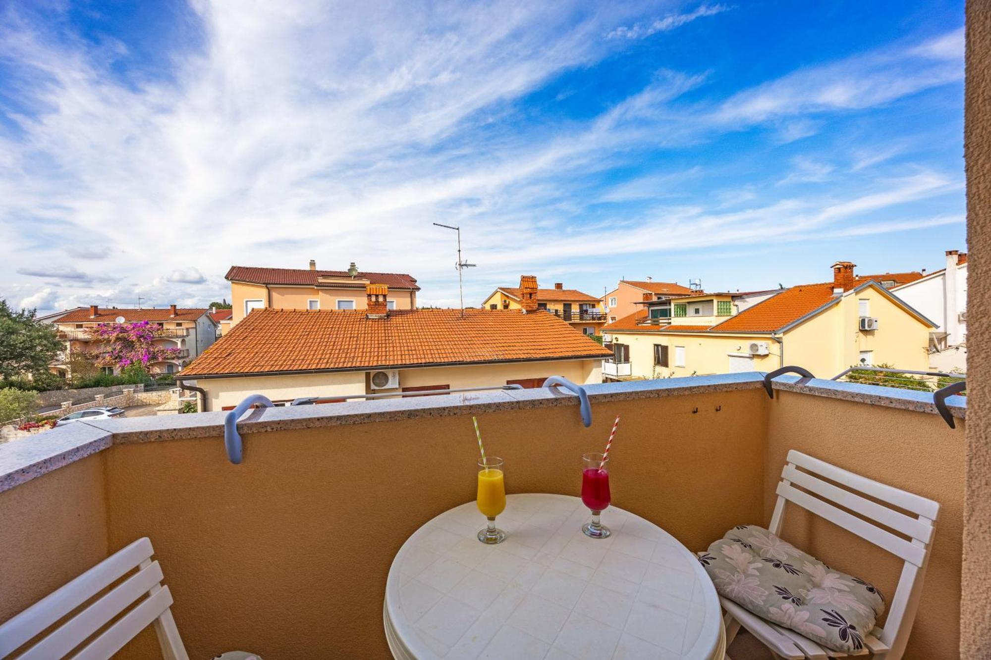 Apartments Mijic ميدولين المظهر الخارجي الصورة